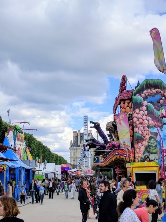 events-paris-carnival-tuileries-louvre